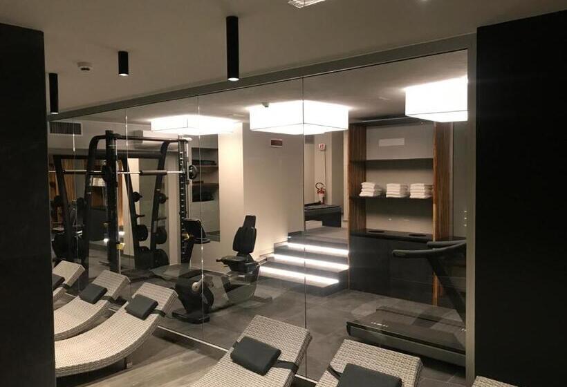 호텔 Leonardo Da Vinci Wellness Spa