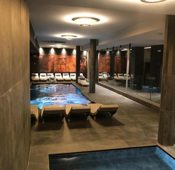 호텔 Leonardo Da Vinci Wellness Spa