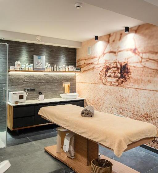 호텔 Leonardo Da Vinci Wellness Spa