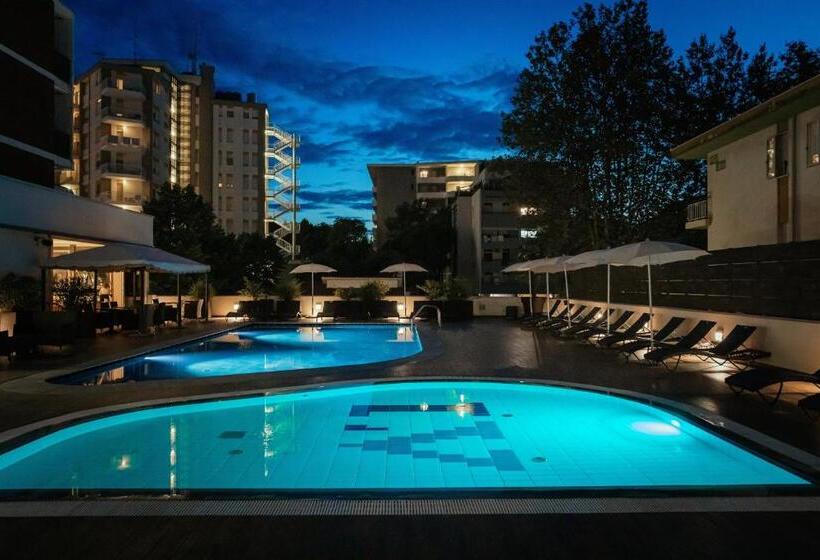 호텔 Leonardo Da Vinci Wellness Spa