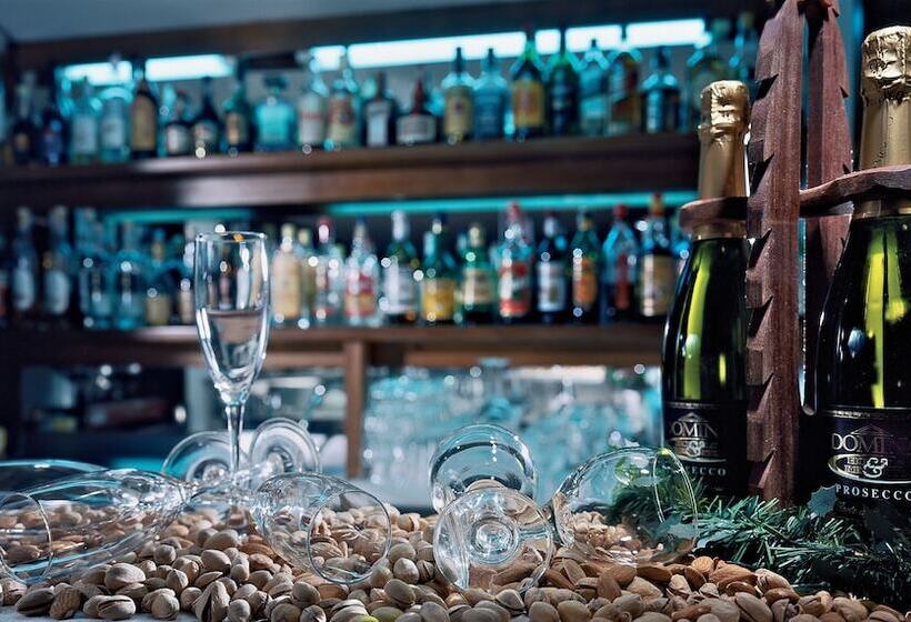 호텔 Les Jumeaux Courmayeur