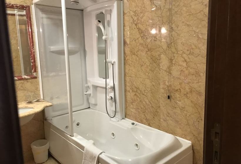 בית מלון כפרי Lido Palace