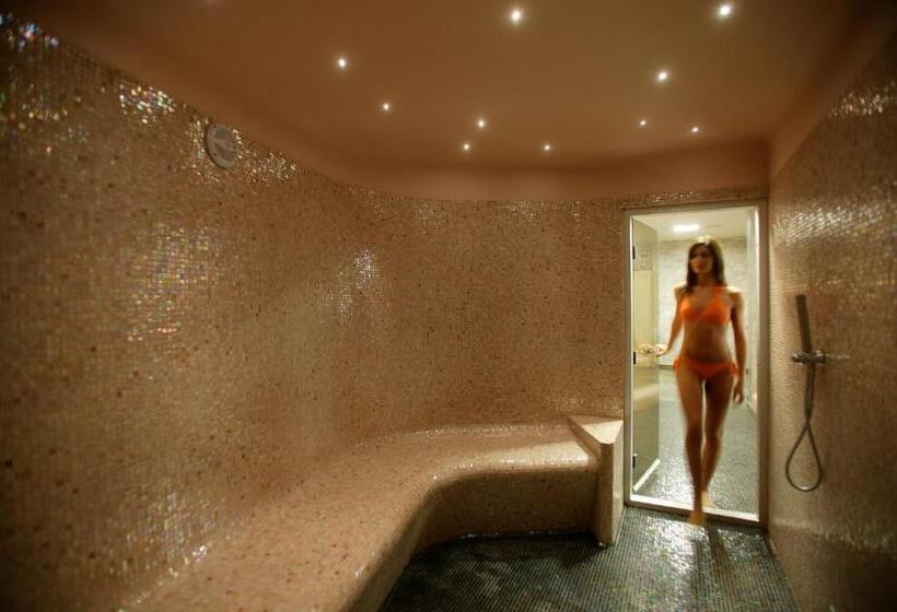 בית מלון כפרי Locanda Al Castello Wellness Resort