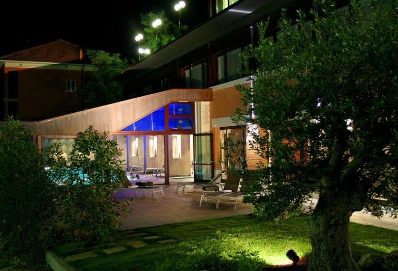 בית מלון כפרי Locanda Al Castello Wellness Resort