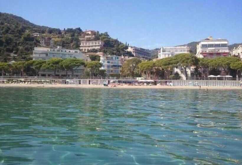 Majestic By Lvg Hotel Collection