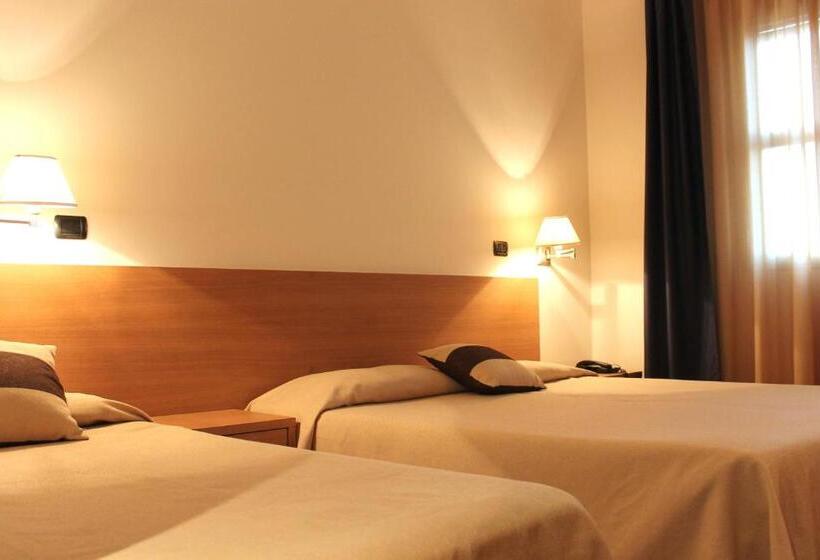 בית מלון כפרי Majesty Bari