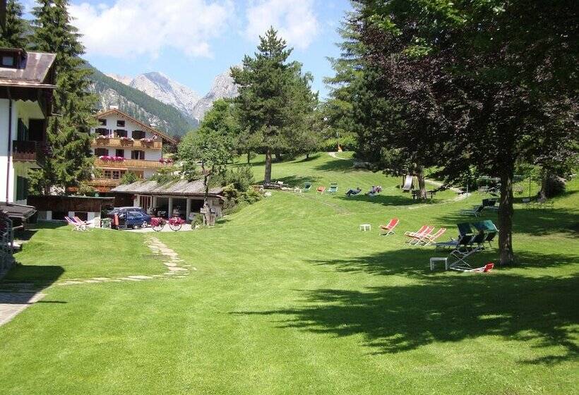 בית מלון כפרי Menardi