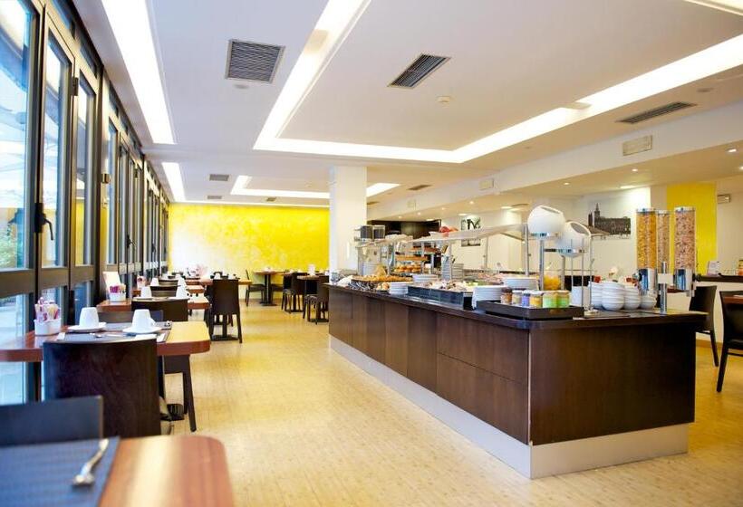 هتل Mercure Bologna Centro