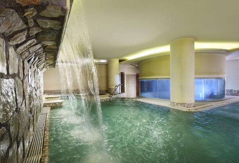 ホテル Mercure Petriolo Siena Terme Spa