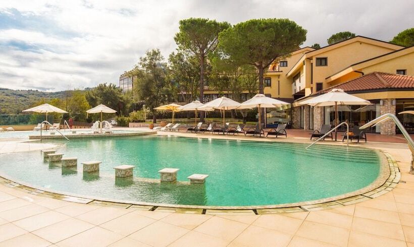 בית מלון כפרי Mercure Petriolo Siena Terme Spa