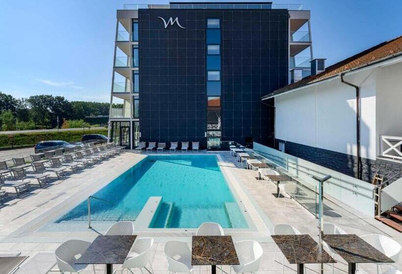 בית מלון כפרי Mercure Tokaj Center