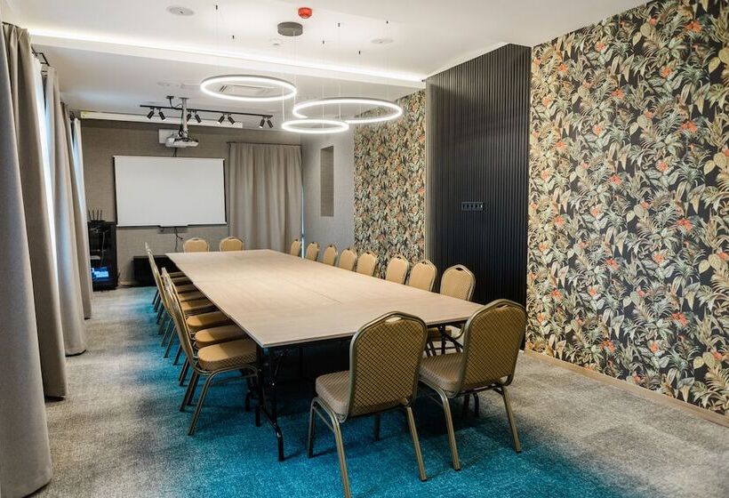 בית מלון כפרי Mercure Tokaj Center