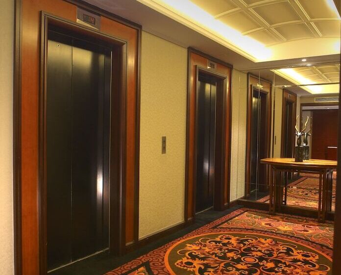 Metropark Hotel Kowloon