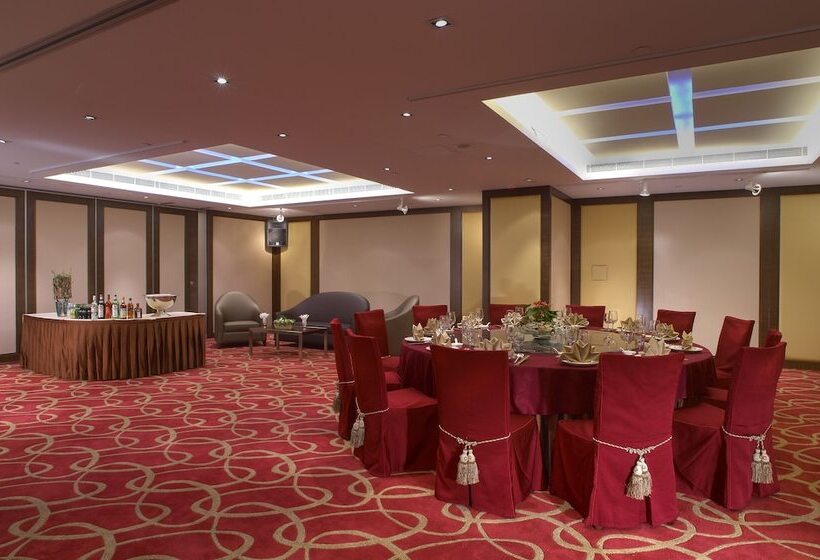 Metropark Hotel Kowloon