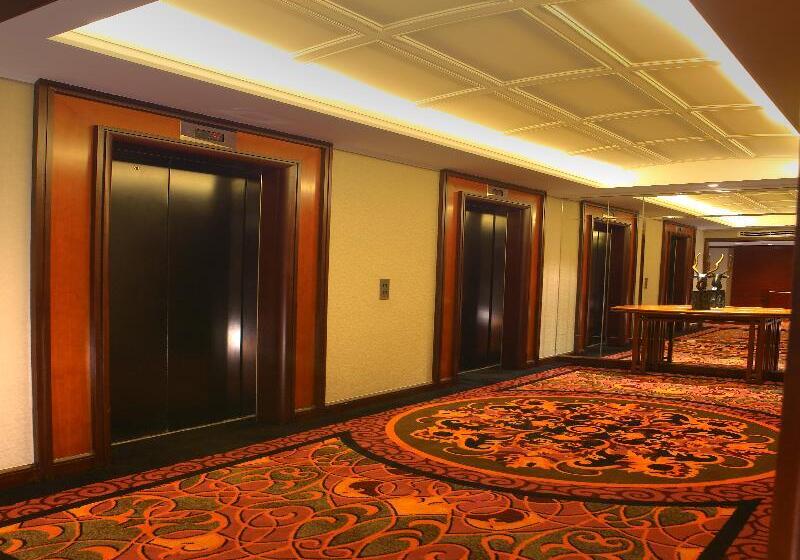 Metropark Hotel Kowloon