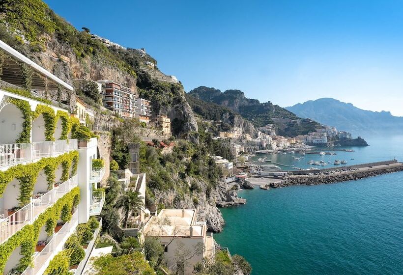 ホテル Miramalfi