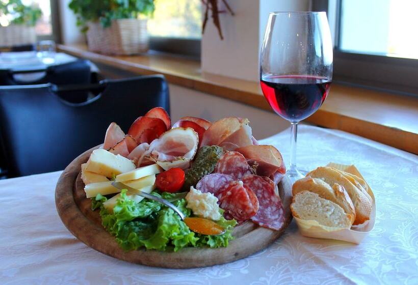 فندق Monte Bondone