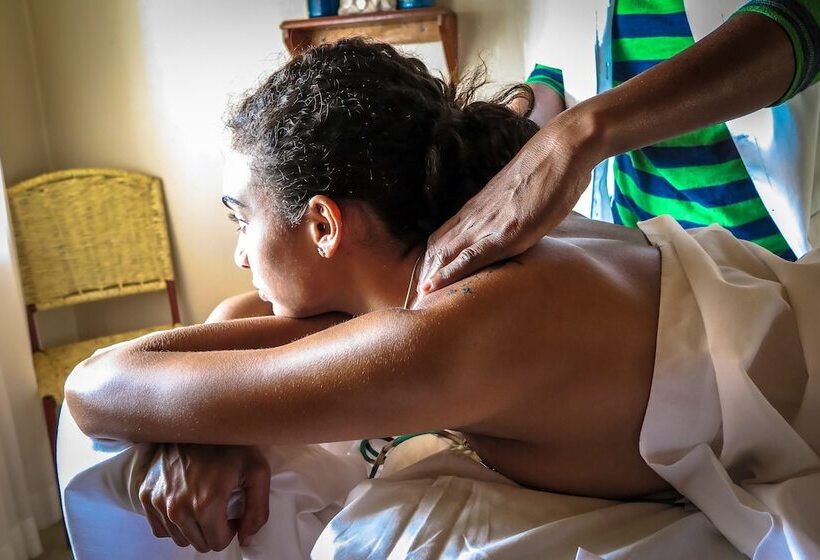 هتل Moulin Sur Mer