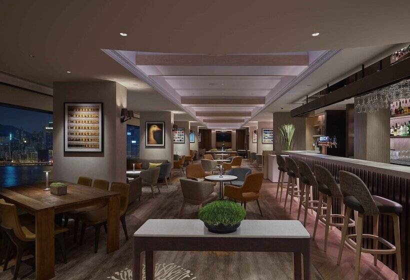 هتل New World Millennium Hong Kong