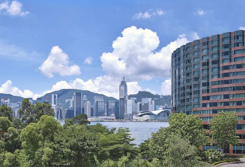 هتل New World Millennium Hong Kong