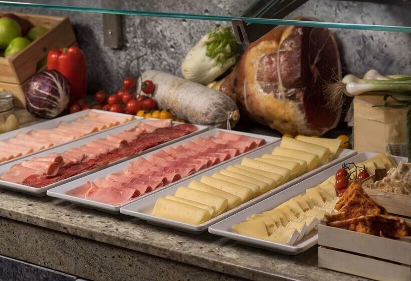 فندق NH Catania Centro