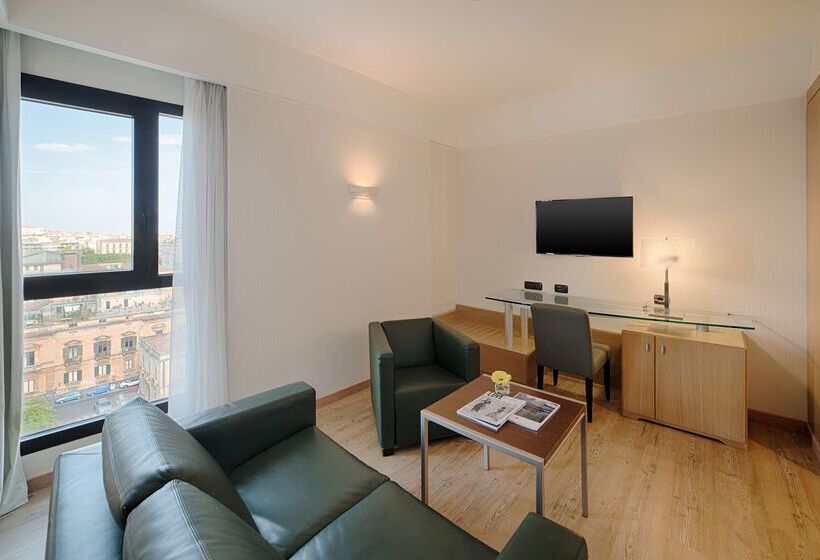 فندق NH Catania Centro