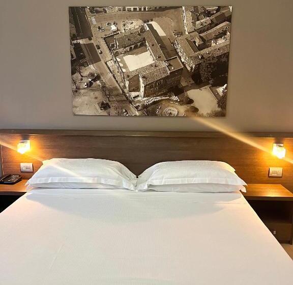 فندق Nuovo Albergo Italia