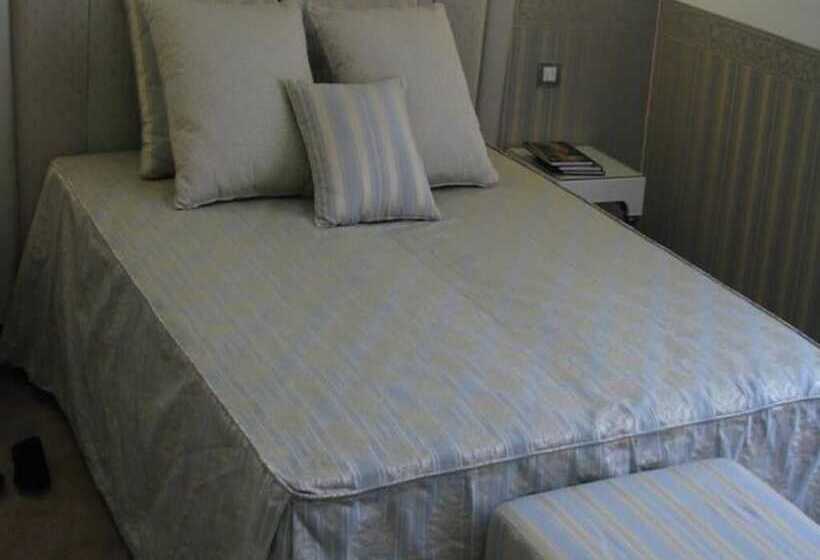 Jr Hotels Oriente Bari