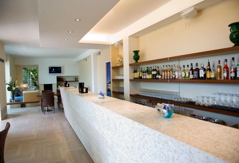 فندق Orsa Maggiore