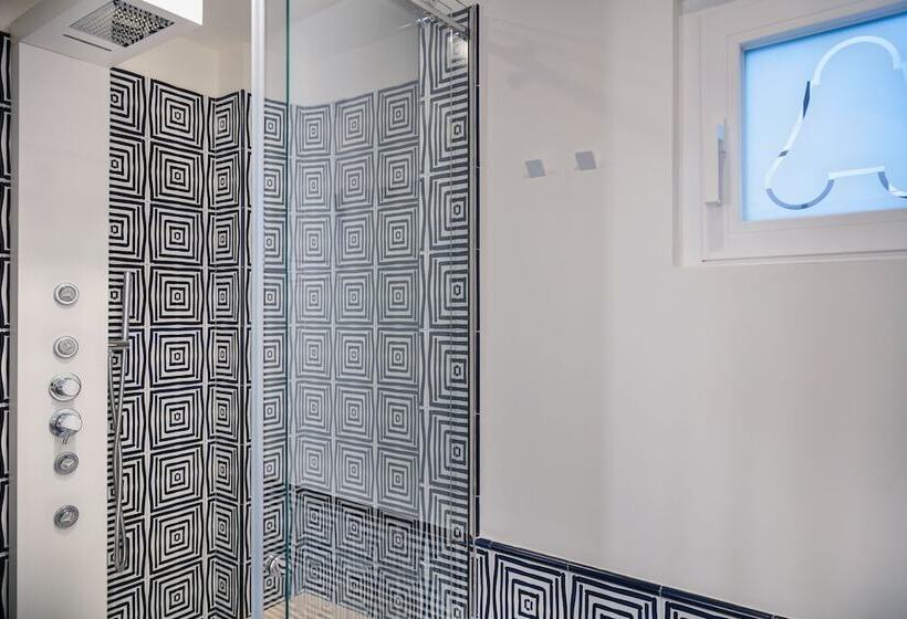 ホテル Pazziella Garden & Suites