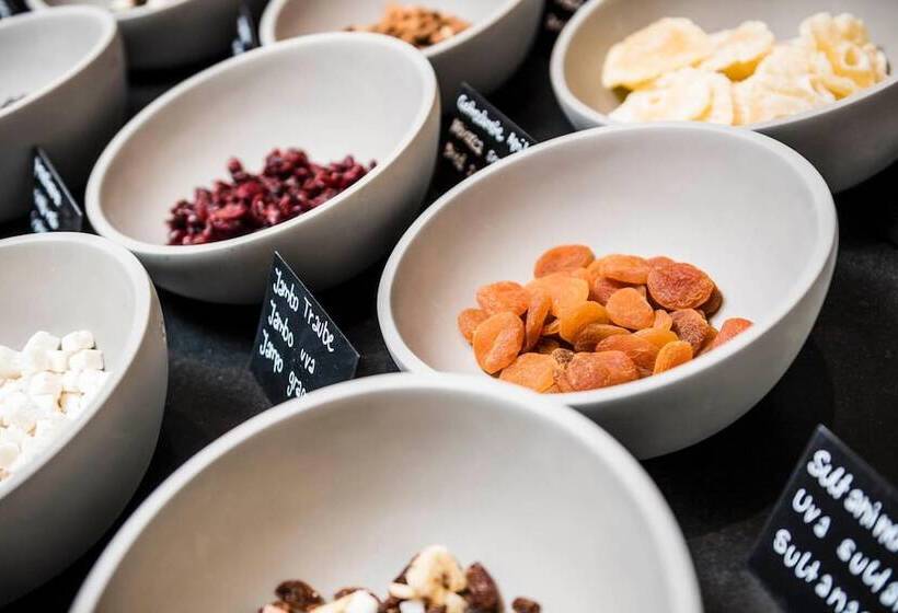 בית מלון כפרי Post Alpine Cityflair