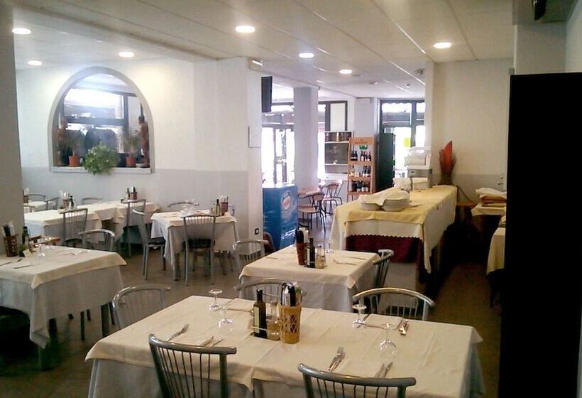 فندق Quadrifoglio