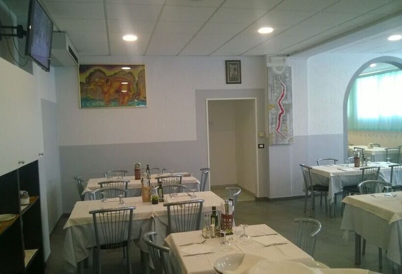 فندق Quadrifoglio