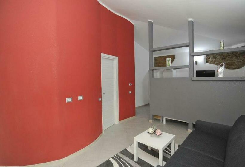 Отель Raggio Di Sole Valmontone