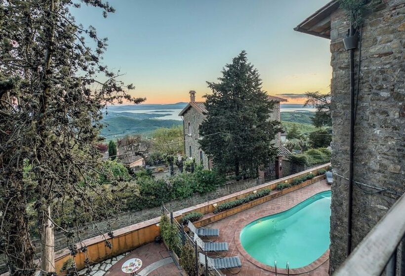 فندق Relais La Fattoria