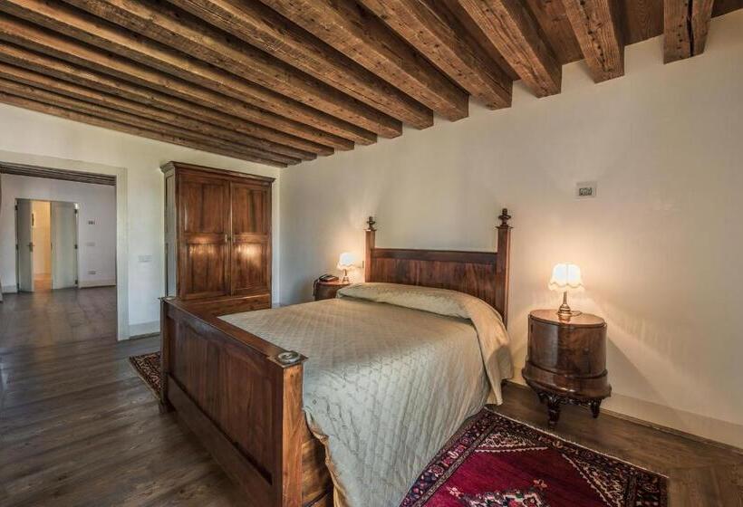 בית מלון כפרי Villa Cornér Della Regina