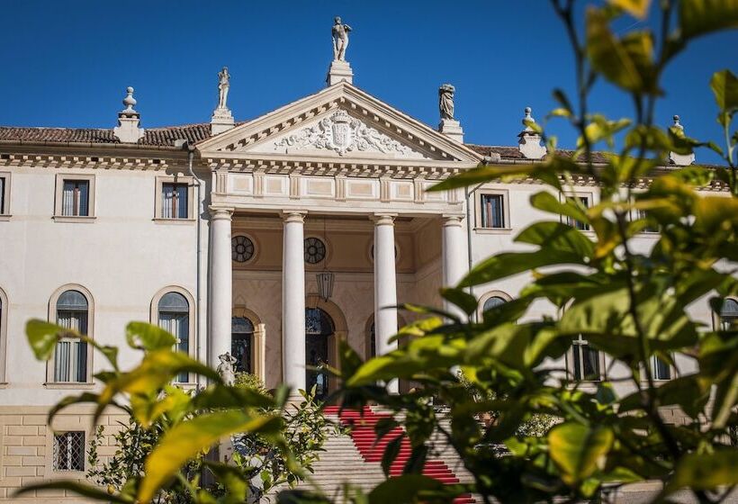 בית מלון כפרי Villa Cornér Della Regina