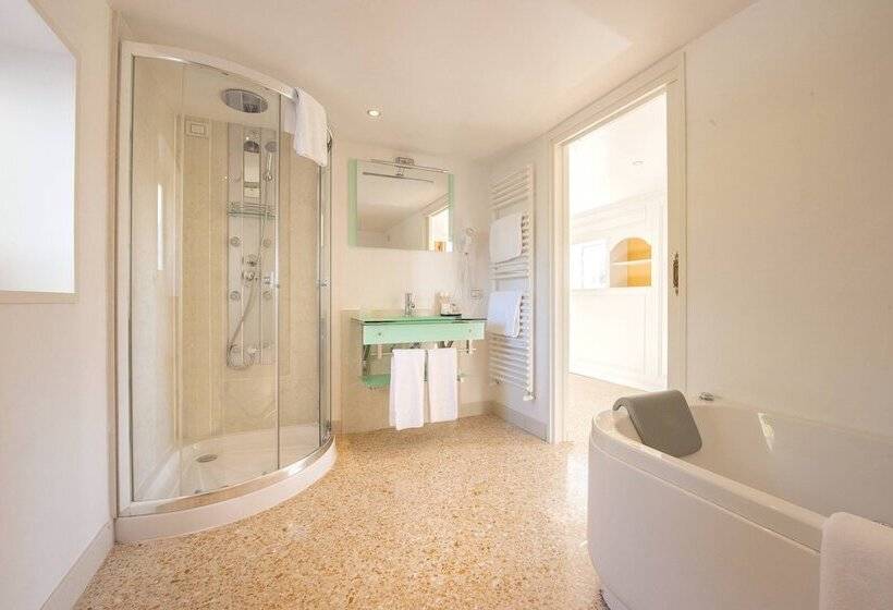 فندق Villa Cornér Della Regina