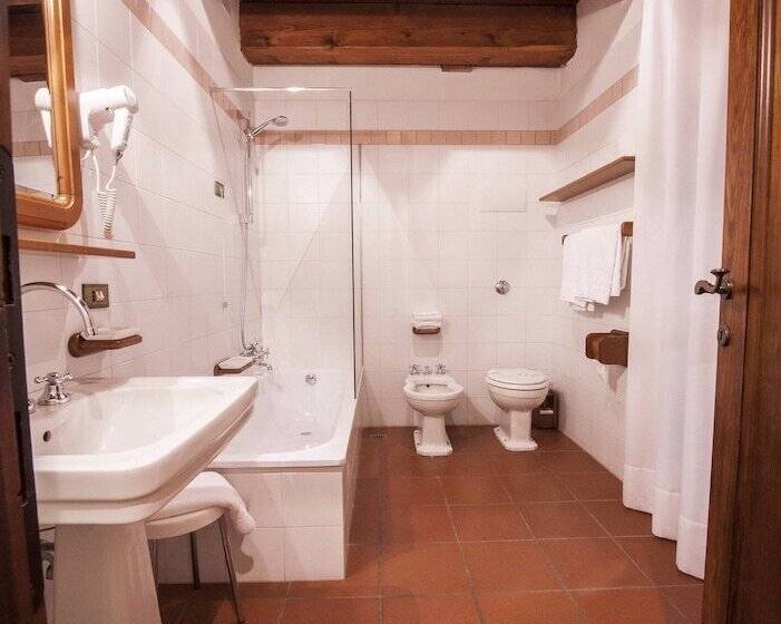 בית מלון כפרי Villa Cornér Della Regina