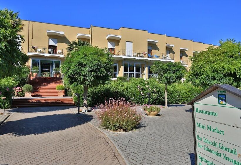 בית מלון כפרי Residence Le Acacie