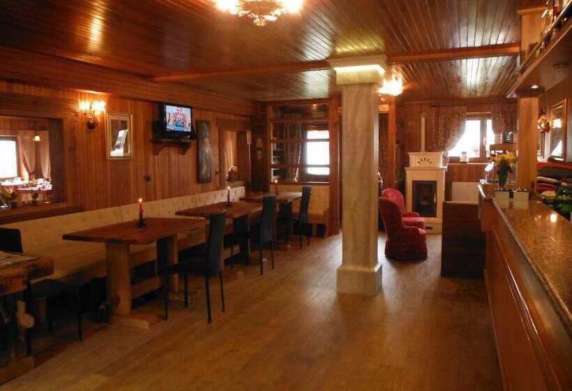 فندق Ristorante Belvedere