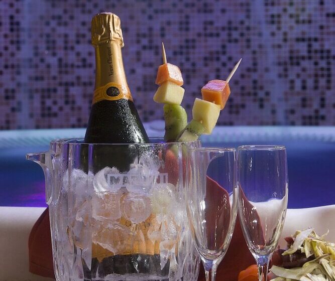 Отель Ristorante Toscana