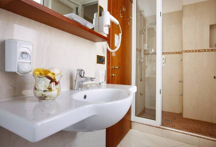 Отель Ristorante Toscana