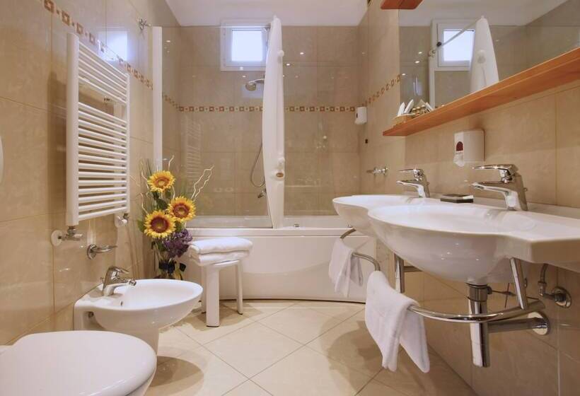 Отель Ristorante Toscana