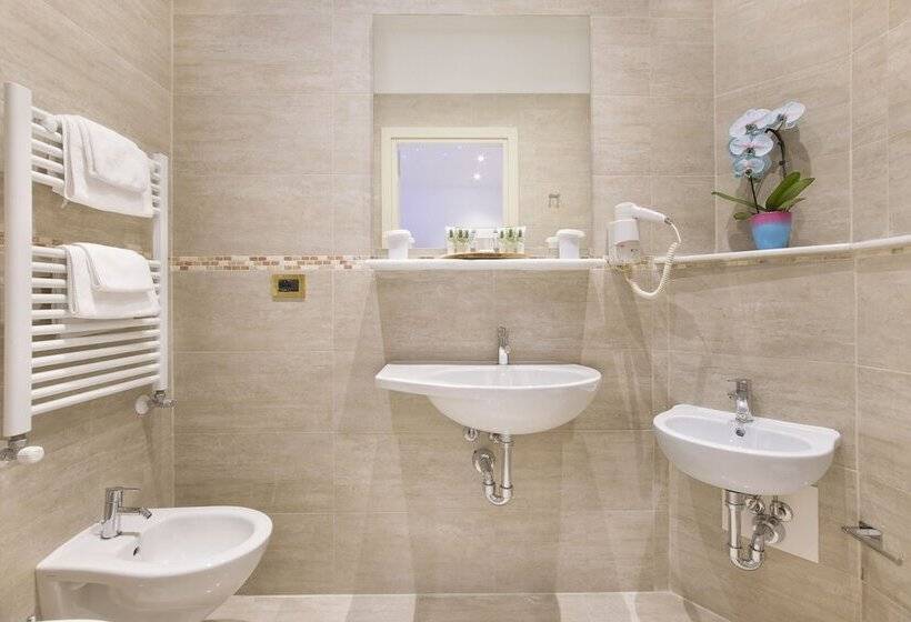 Отель Ristorante Toscana