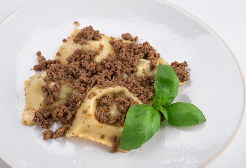 Отель Ristorante Toscana