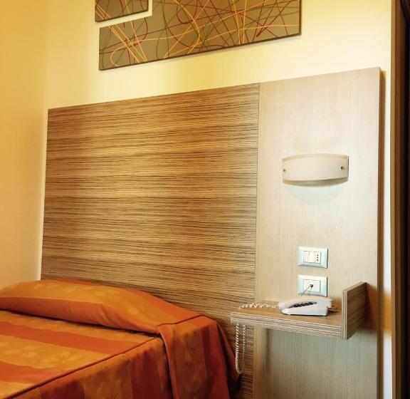 בית מלון כפרי Riva Dei Cavalleggeri