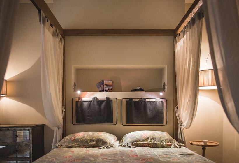 ホテル Roccamare Resort Casa Di Ponente