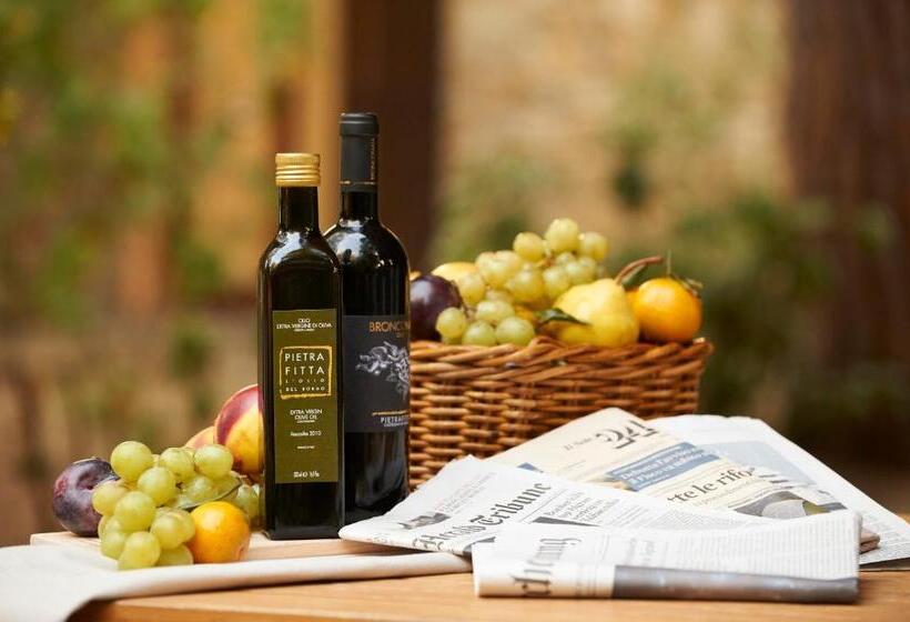 ホテル Roccamare Resort Casa Di Ponente