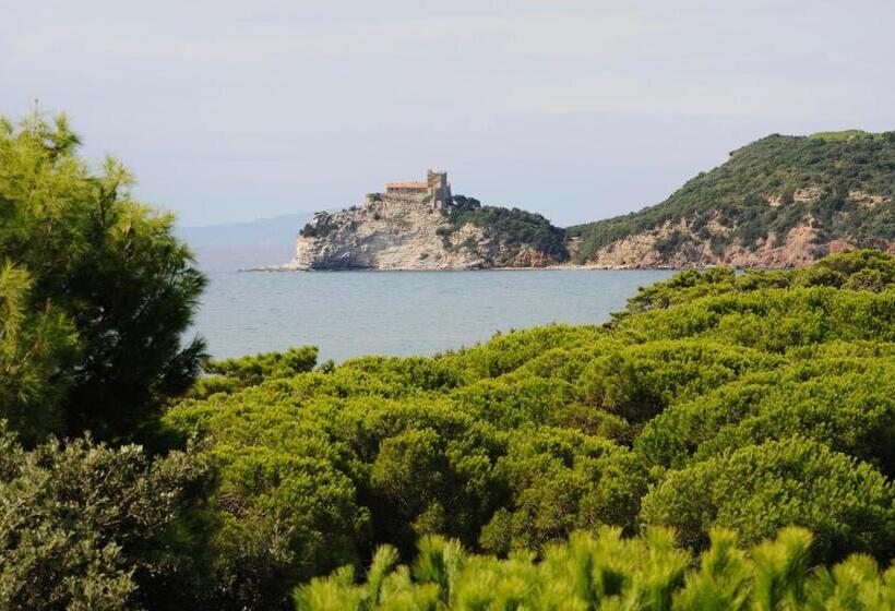 ホテル Roccamare Resort Casa Di Ponente